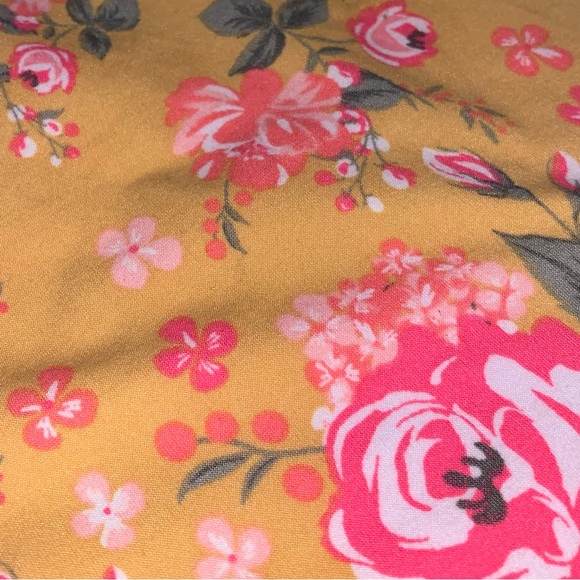 •Strapless Mini Dress, Mustard W/Floral Pattern, Contrasting Buttons, Stretchy• - Picture 3 of 5